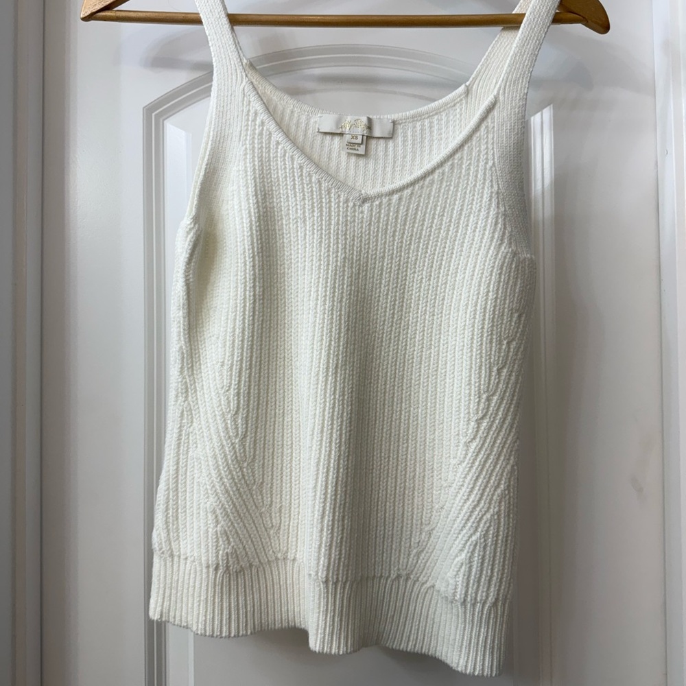 Lilly Pulitzer White V-Neck Sweater tank top